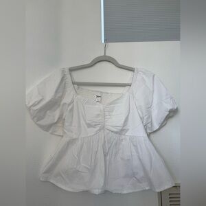 NWT White Puff Sleeve Blouse